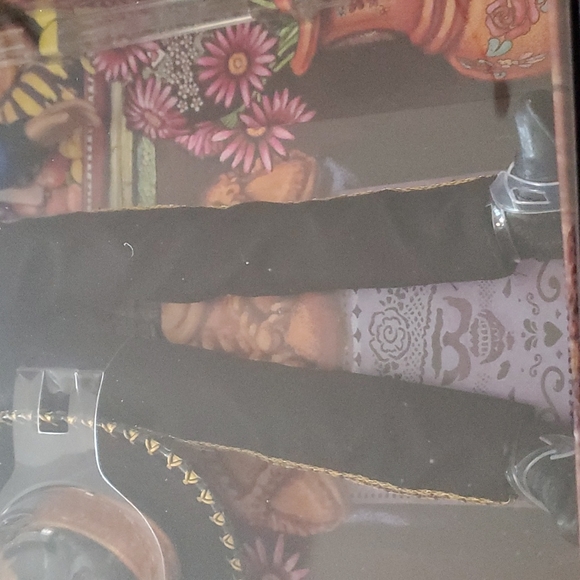 Barbie Dia de Muertos Ken Collectible - Picture 6 of 12